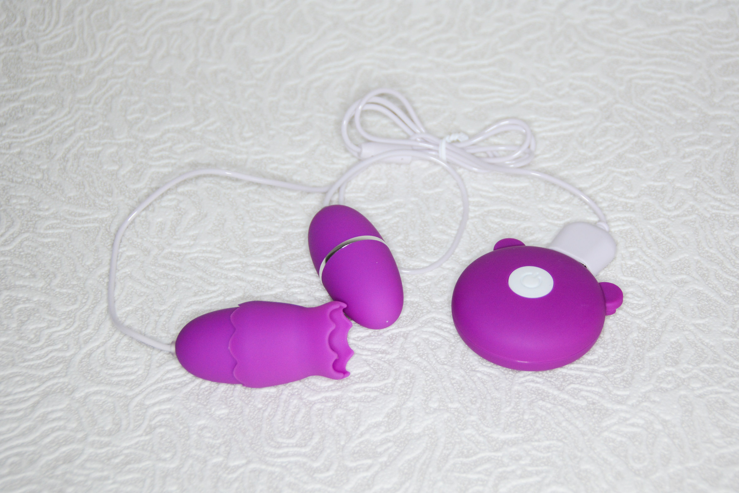 Tongue and Bullet Vibrator
