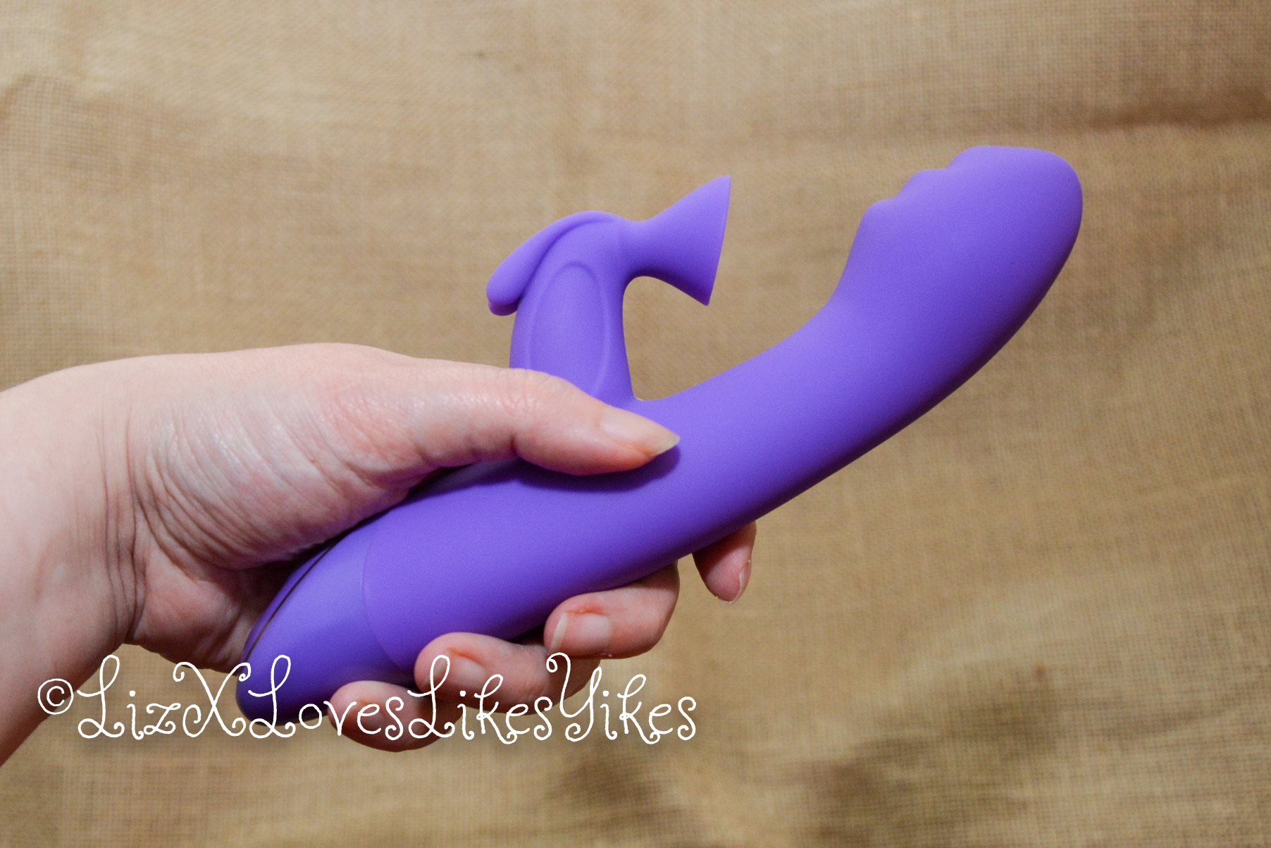 BestVibe Review Clitoral Sucking Vibrator