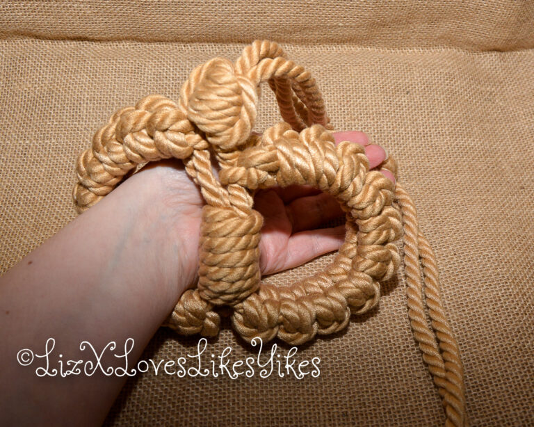 Review of Liebe Seele Bound You Ⅱ Shibari Bondage Rope Wrist Cuffs and Lead Copyright Liz BlackX