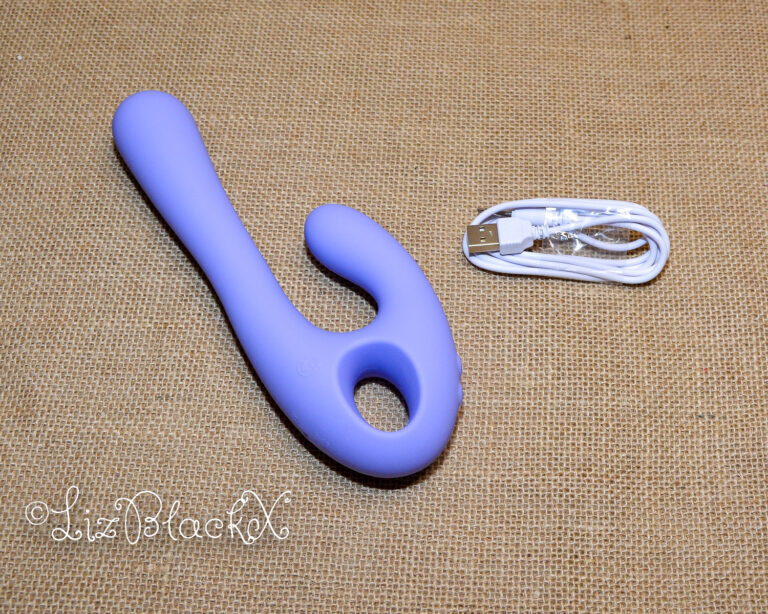 Review of the Flex Bi from Nomi Tang Copyright Liz BlackX