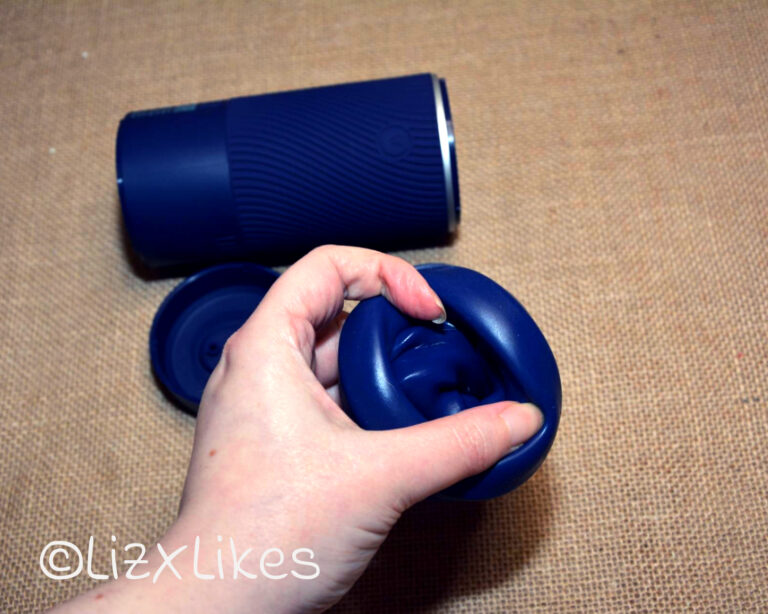 Review of the Pow Arcwave stroker Copyright Liz BlackX