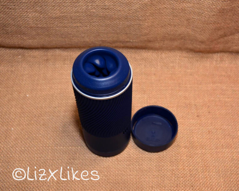 Review of the Pow Arcwave stroker Copyright Liz BlackX