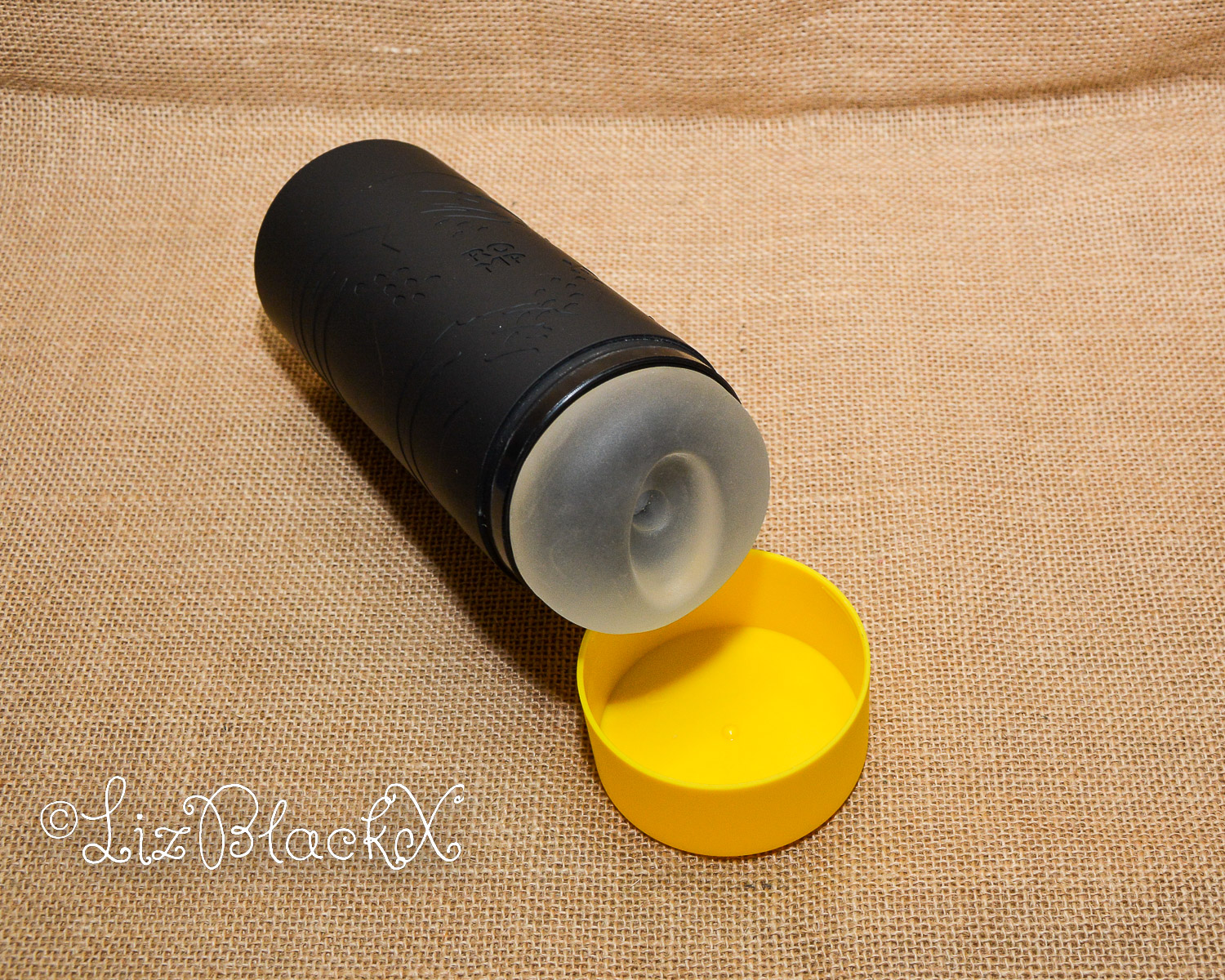 Introducing the Dash Manual Masturbator by Romp Toys: Our Review of the Affordable and Innovative Sex Toy