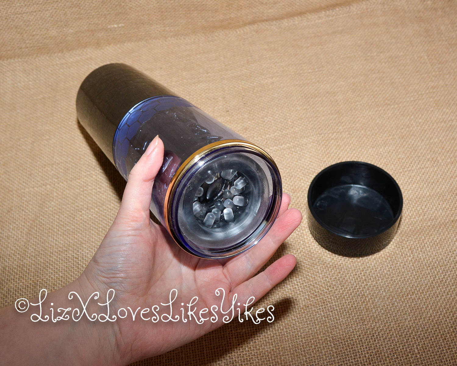 Review of the Bestvibe Hand-free Thrusting Male Masturbator Cup