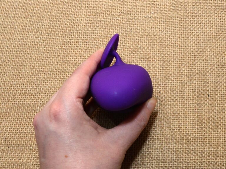 The Wellness Palm Sense Vibrator: A Mobility-Friendly Vibrator, Silent and Powerful for Everyone Copyright Liz BlackX