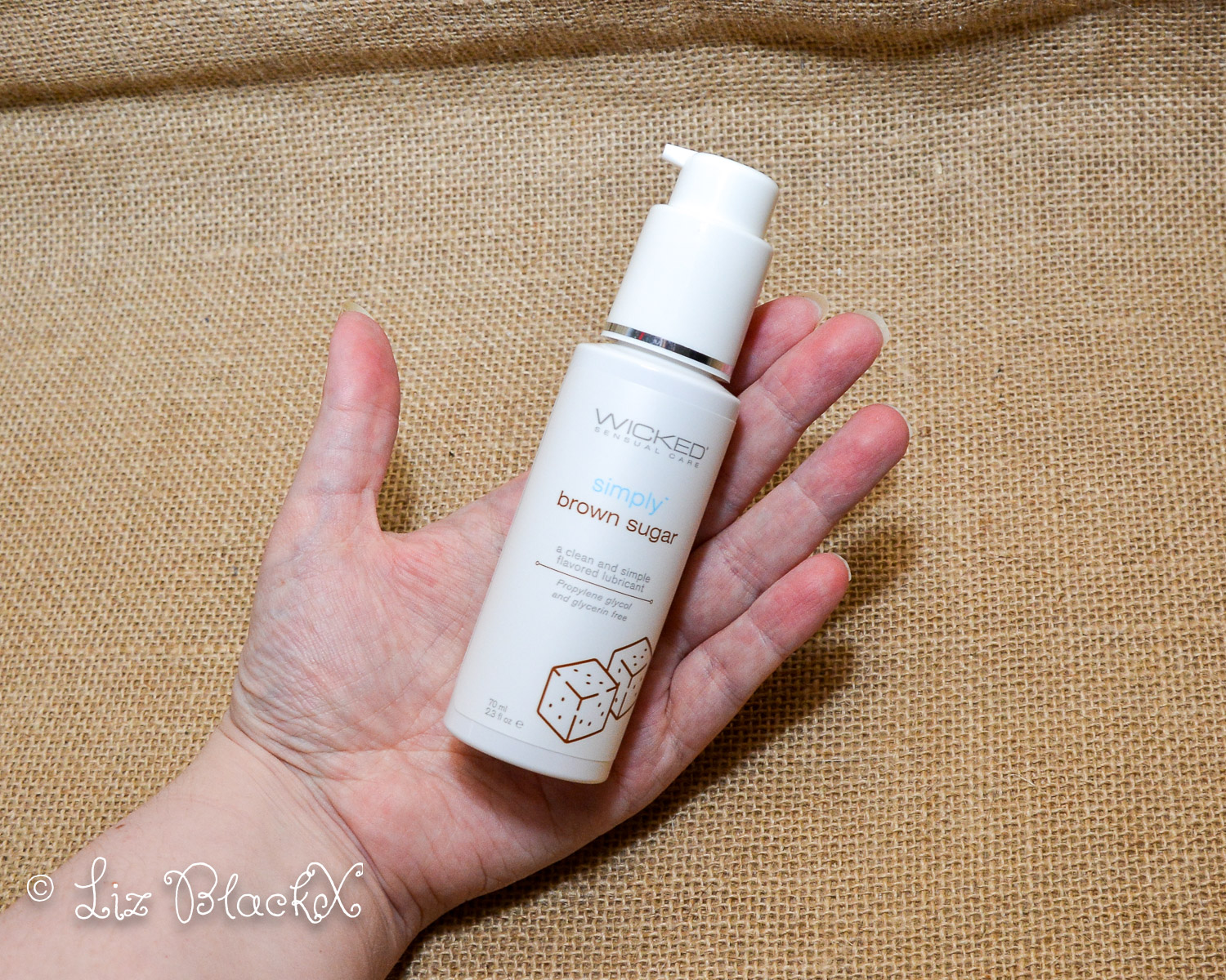 Review: Wicked Simply Brown Sugar Flavored Water Based Lubricant 2.3 oz – A Sweet Surprise for Sensitive Skin