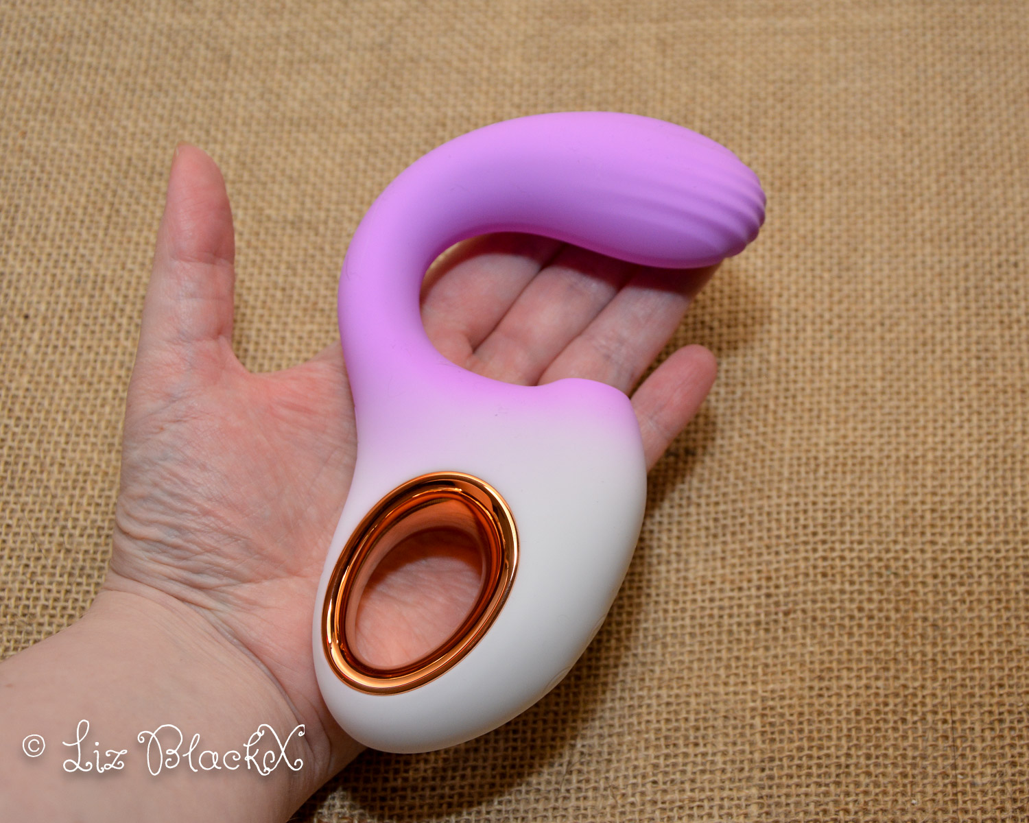 Hands-on with the G-Spot Clit Suction Vibrator by Funzze.com: Pros, Cons & My Honest Take