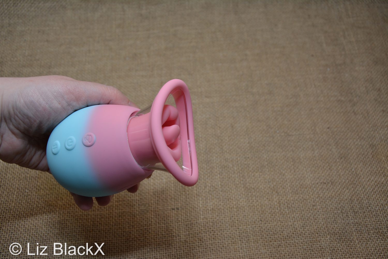 Funzze Suck and Kiss Vibrating Pussy Pump Honest Review